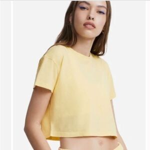 Mate the label 100% cotton light yellow crewneck cropped T-shirt medium